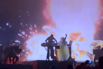 wild Up with Bjork at FYF 2017